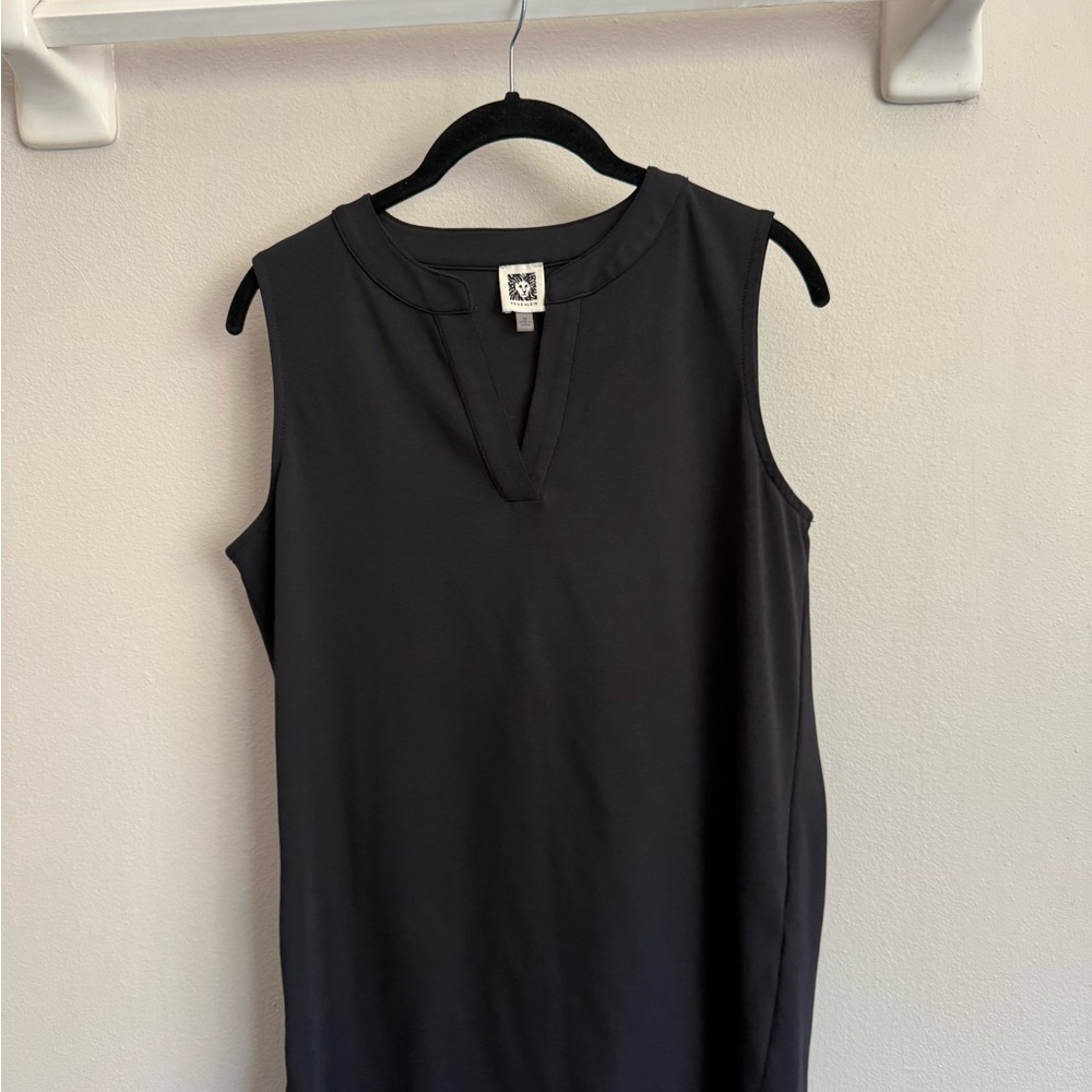 Anne Klein Black Sleeveless V-Notch Tank Top